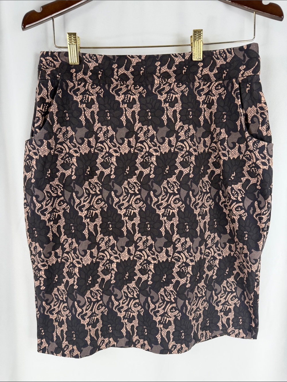Mikarose Black & Blush Floral Lace Print Pencil Skirt Size Medium